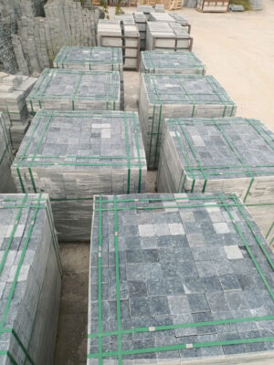 Đá đen rung giả cổ