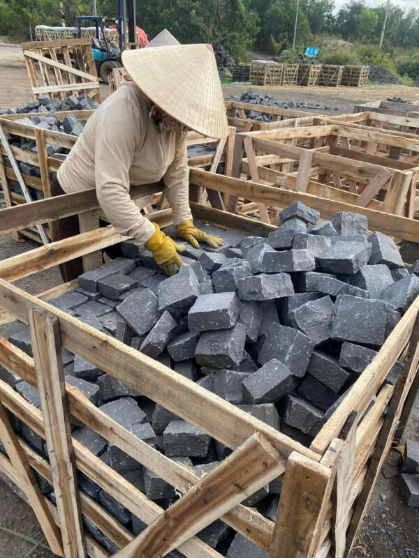 Đá cubic đen